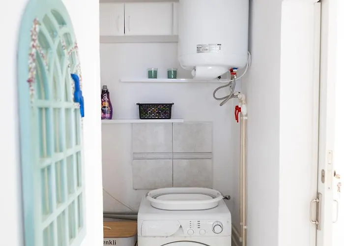 Seaview Apartament *